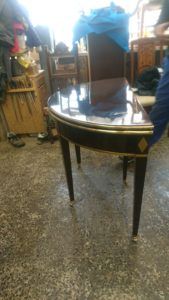 RESTAURACIÓN DE MESA DE JUEGO ANTIGUA CON TAPA PLEGABLE