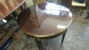 restauración mesa de cartas