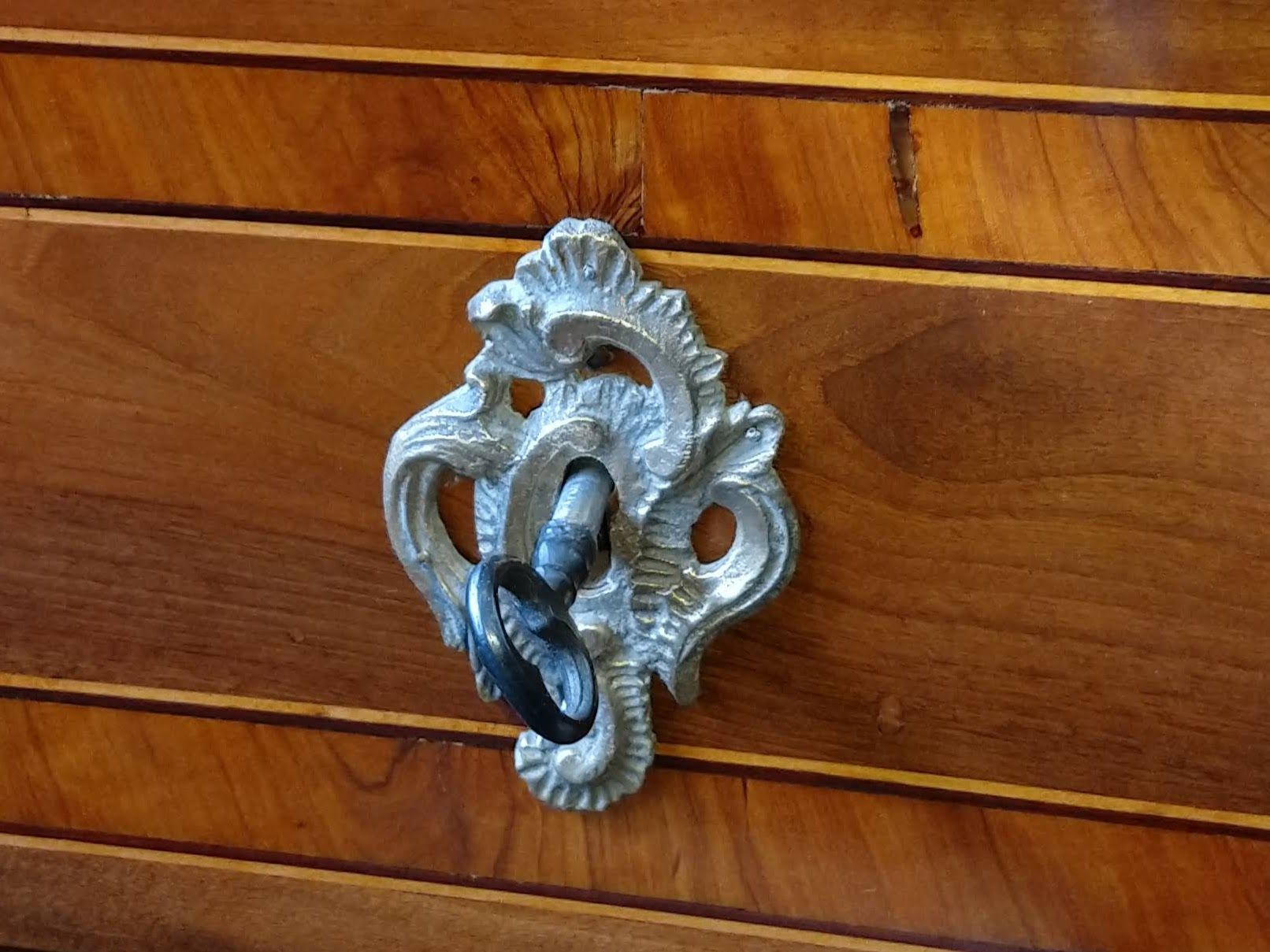 boca llave lat&oacute;n antiguo