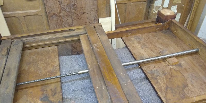 Restauración Mesa Comedor manivela