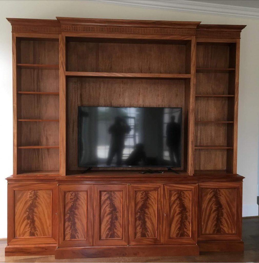 libreríaen madera de palma de caoba